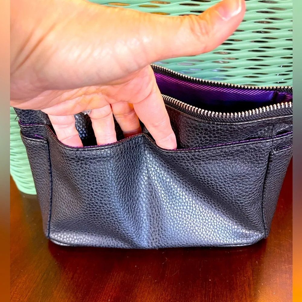 YOUNIQUE Multi-Pocket Cosmetic Bag BLACK